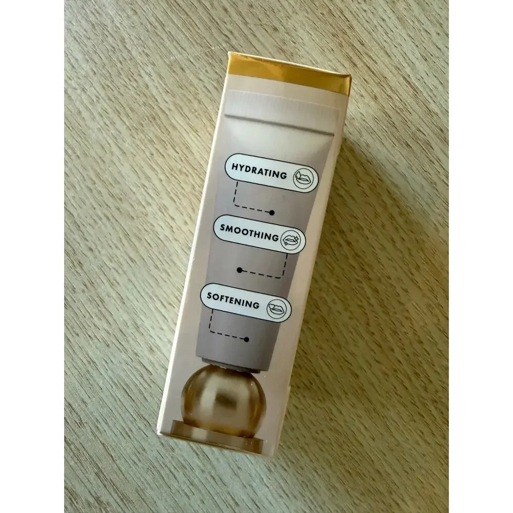 $29 New Truly Hydrating Lip Gloss - Vanilla Baby